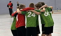 D-Jugend männlich: Zwei hohe Siege in Müncheberg – Grünheider Löcknitz-Boys rücken auf Platz zwei in der Achterstaffel der Kreisoberliga vor – Nächstes Pflichtspiel Kreispokal-Halbfinale am 25. Januar 2025 in der Löcknitzhalle